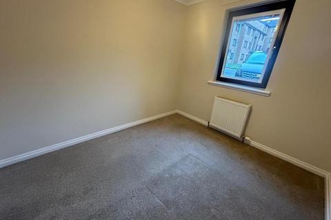 2 bedroom flat to rent, Boat Green, Canonmills, Edinburgh, EH3