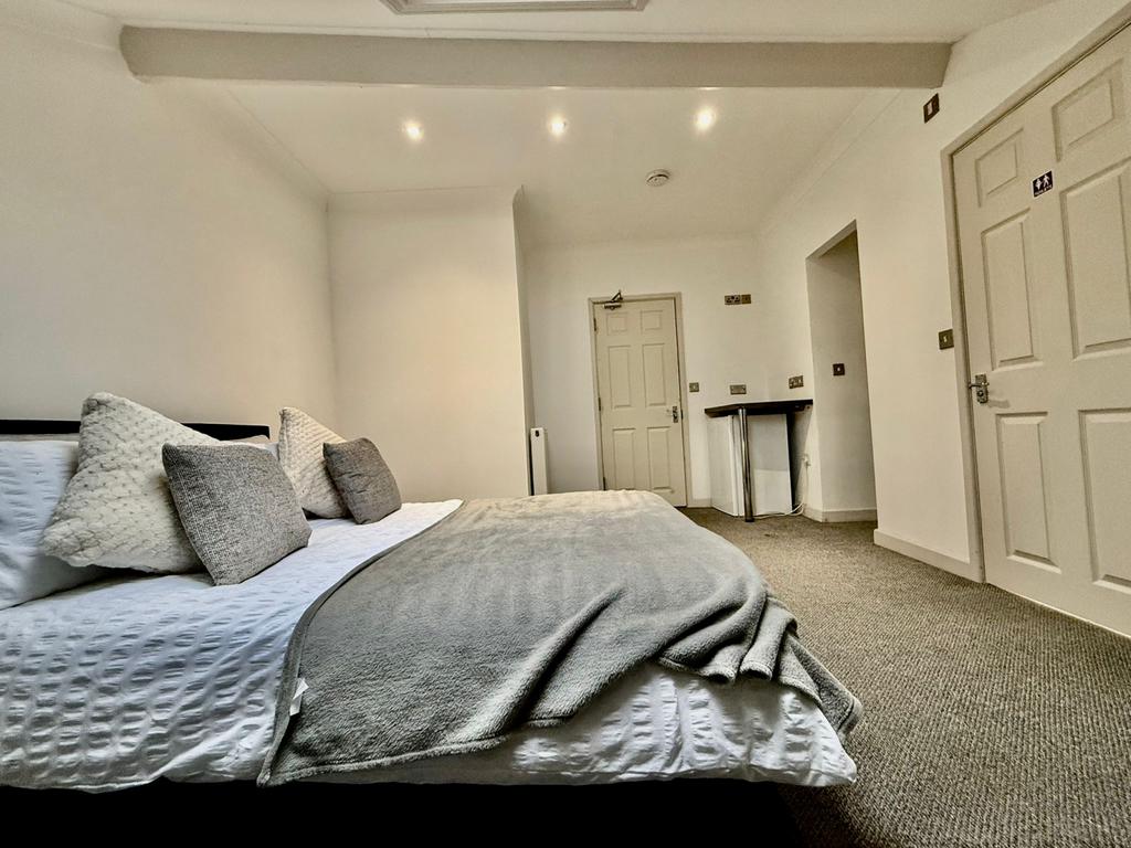 Room 6