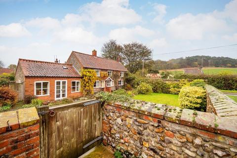 Search Cottages For Sale In Cley Next The Sea Onthemarket