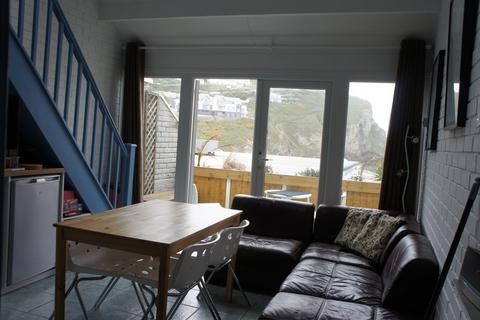 2 bedroom flat to rent, Porthtowan