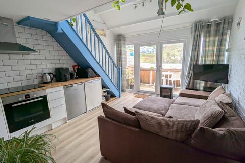 2 bedroom flat to rent, Porthtowan