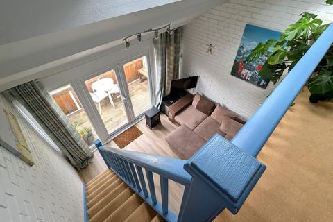 2 bedroom flat to rent, Porthtowan