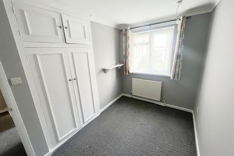 2 bedroom apartment to rent, Laburnham Grove, Langley