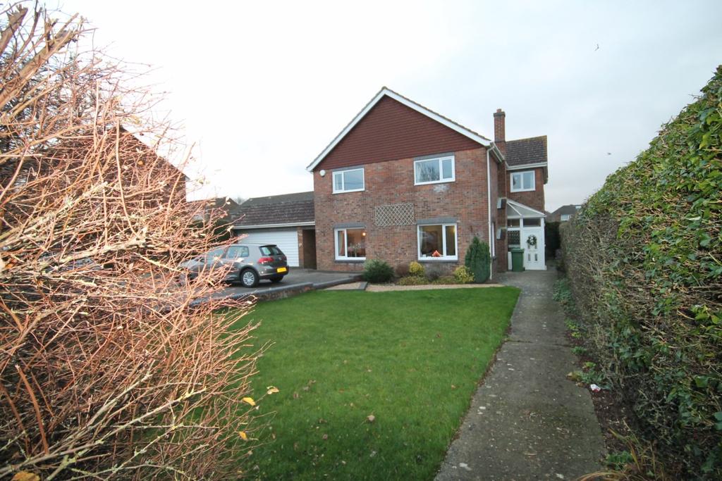 Roman Road, Basingstoke 4 bed detached house £1,850 pcm (£427 pw)