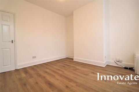 2 bedroom end of terrace house to rent, Vicarage Road, Oldbury B68