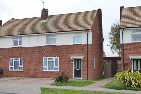 3 bedroom house to rent, Woodcock Avenue, High Wycombe HP14