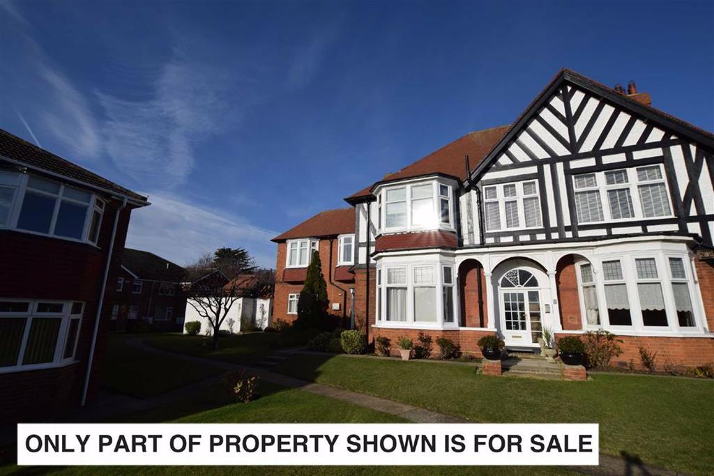 Kings Road, Cleethorpes, North East Lincolnshire 2 bed flat £170,000