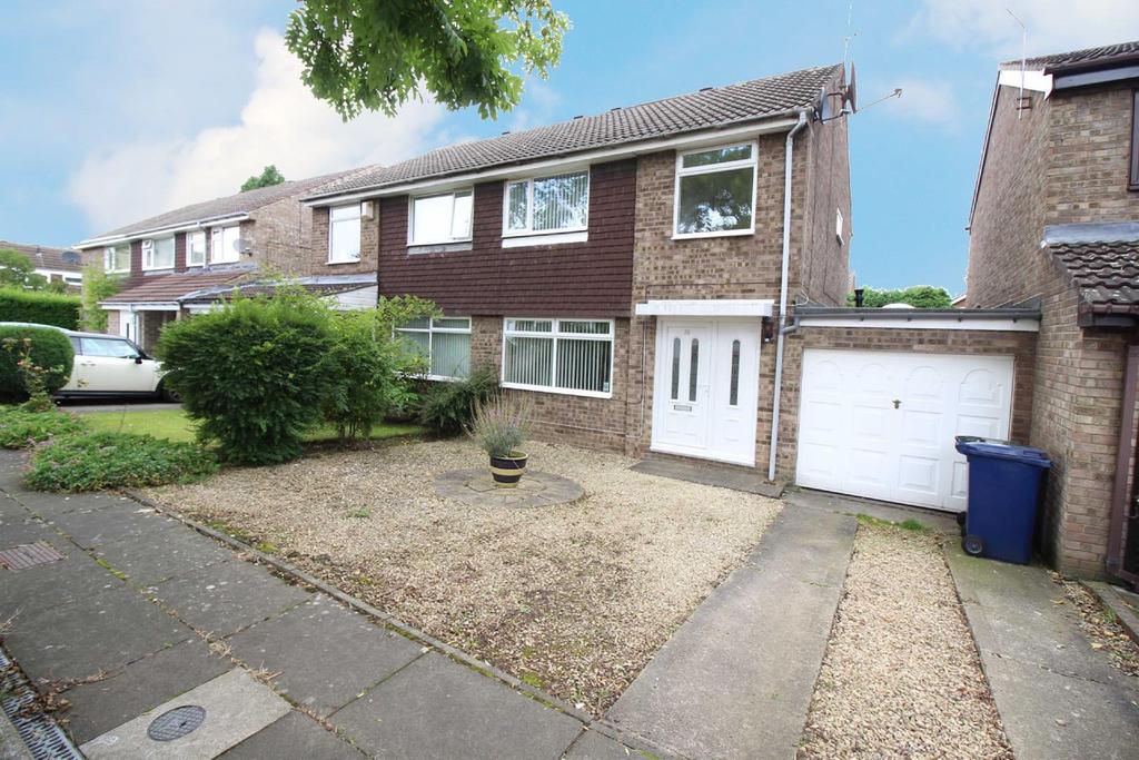 Ascot Court, Kingston Park, Newcastle 3 bed semidetached house £750