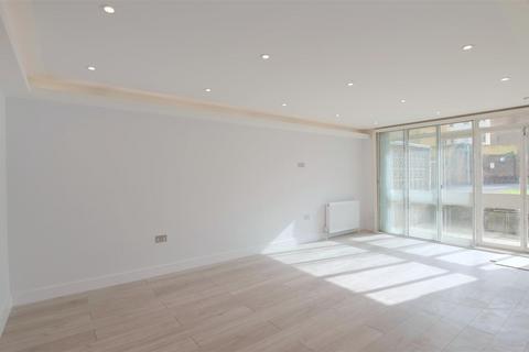 2 bedroom apartment to rent, Greville Place, St John's Wood, NW6