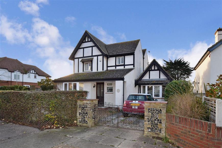 St. Annes Road, Whitstable, Kent 3 bed detached house £750,000