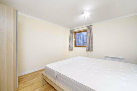 2 bedroom flat to rent - Meridian Place, Isle Of Dogs, London