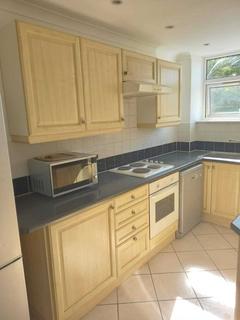 2 bedroom flat to rent, Stretton Lodge, Gordon Road, Ealing