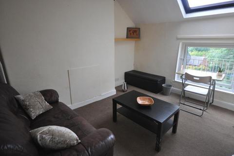 1 bedroom flat to rent, Providence Avenue, Woodhouse, Leeds, LS6 2HN