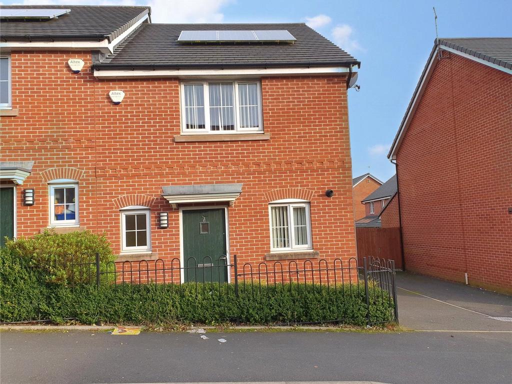 Somersby Street, Hathershaw, Oldham, Greater Manchester, OL8 3 bed semi