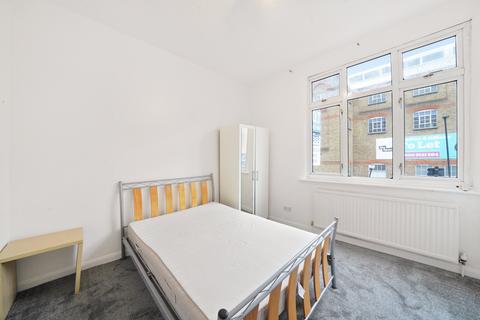 4 bedroom flat to rent, Marlborough Road, Archway