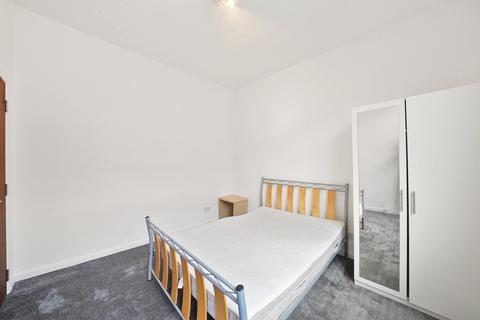 4 bedroom flat to rent, Marlborough Road, Archway