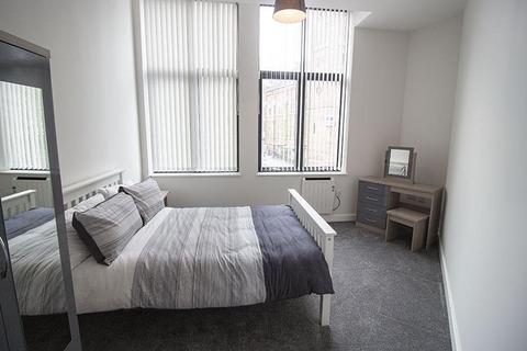 4 bedroom flat to rent, Flat 6, The Gas Works, 1 Glasshouse Street, NOTTINGHAM NG1 3BA