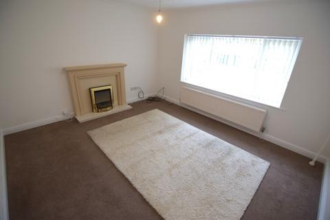 2 bedroom detached bungalow to rent, Boscombe Road, Blackpool