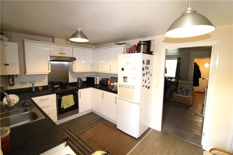 3 bedroom semi-detached house to rent, Bedford MK42