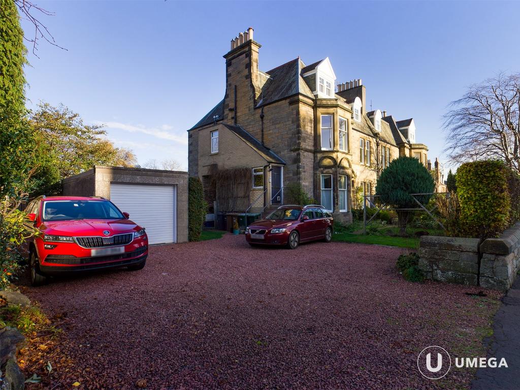 Cluny Gardens, Morningside, Edinburgh, EH10 3 bed flat to rent £2,600 pcm (£600 pw)