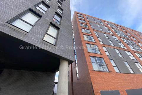 3 bedroom apartment to rent, Lowry Wharf, The Riley Building, Derwent Street, Salford, M5 4TA