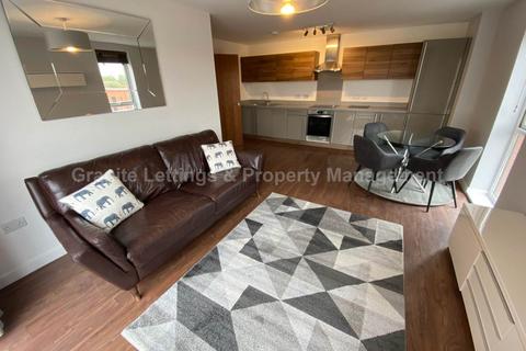 3 bedroom apartment to rent, Lowry Wharf, The Riley Building, Derwent Street, Salford, M5 4TA