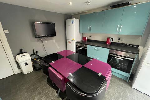 5 bedroom terraced house to rent, Burley Lodge Terrace,  Leeds, LS6