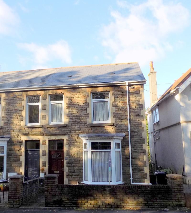 Lewis Road, Neath, Neath Port Talbot. SA11 1DQ 4 bed semidetached