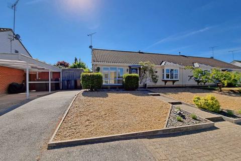 2 bedroom bungalow to rent, Greenways, Sutton Heath