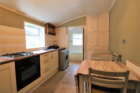 1 bedroom flat for sale, Compton Avenue, East Ham E6