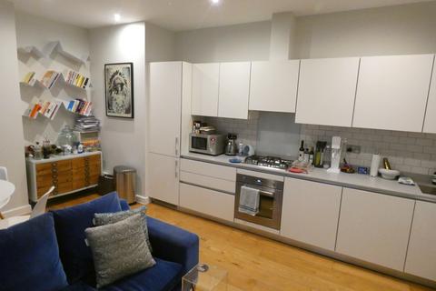 2 bedroom flat to rent, Halesworth court, Alfred Street, Bow E3