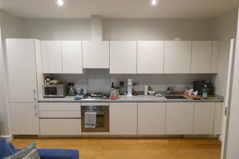 2 bedroom flat to rent, Halesworth court, Alfred Street, Bow E3