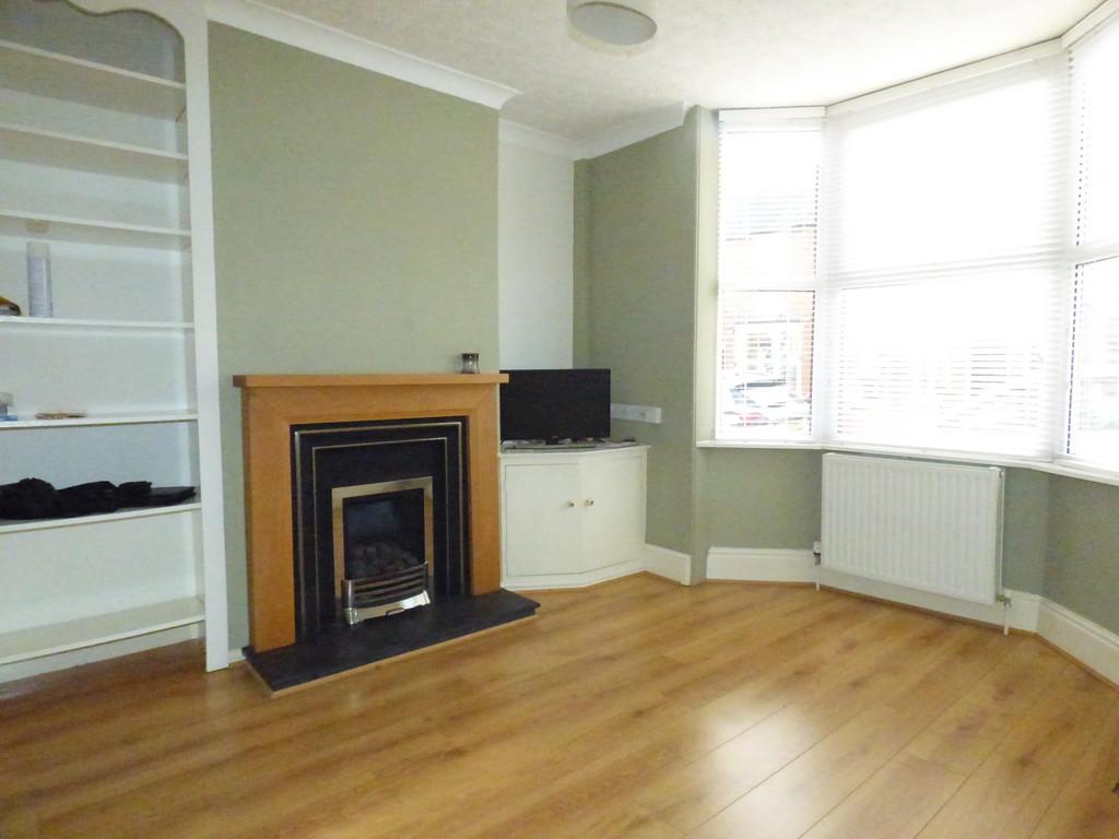 Wellesbourne Grove, StratforduponAvon 2 bed terraced house £850 pcm