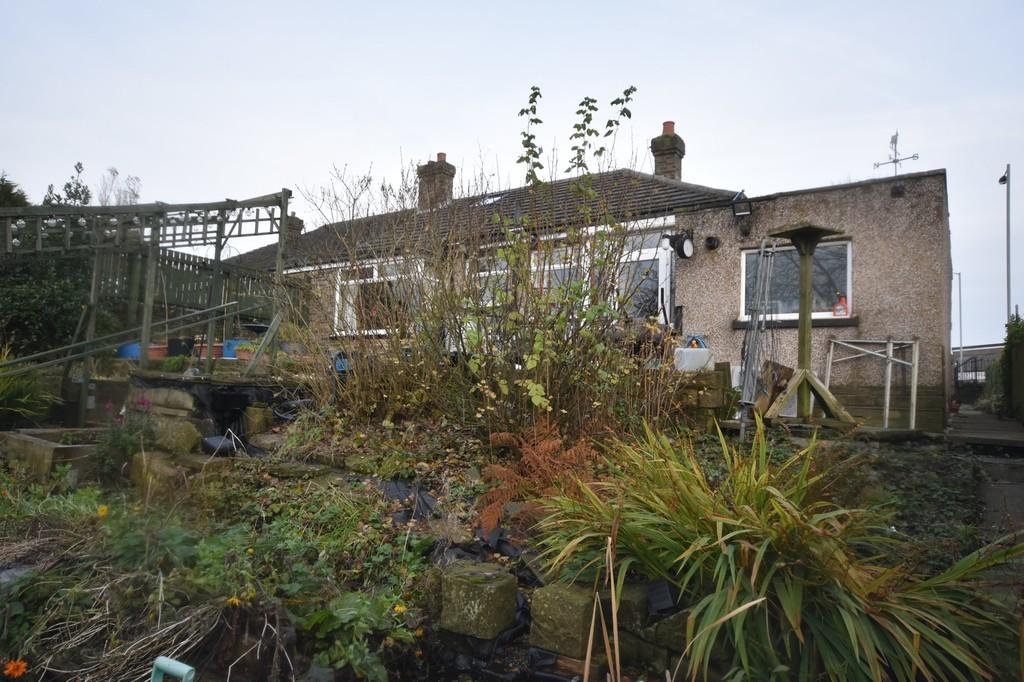 Cooper Lane, Bradford 2 bed semi-detached bungalow for 