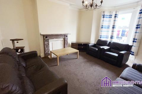 1 bedroom ground floor flat to rent, Wingrove Avenue, Fenham NE4