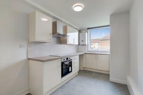 2 bedroom flat for sale, Broomcroft Avenue, Northolt, UB5