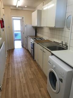 3 bedroom terraced house to rent - Sunningwell Road, Oxford