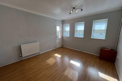 1 bedroom flat to rent, Chelford Grove, Bristol