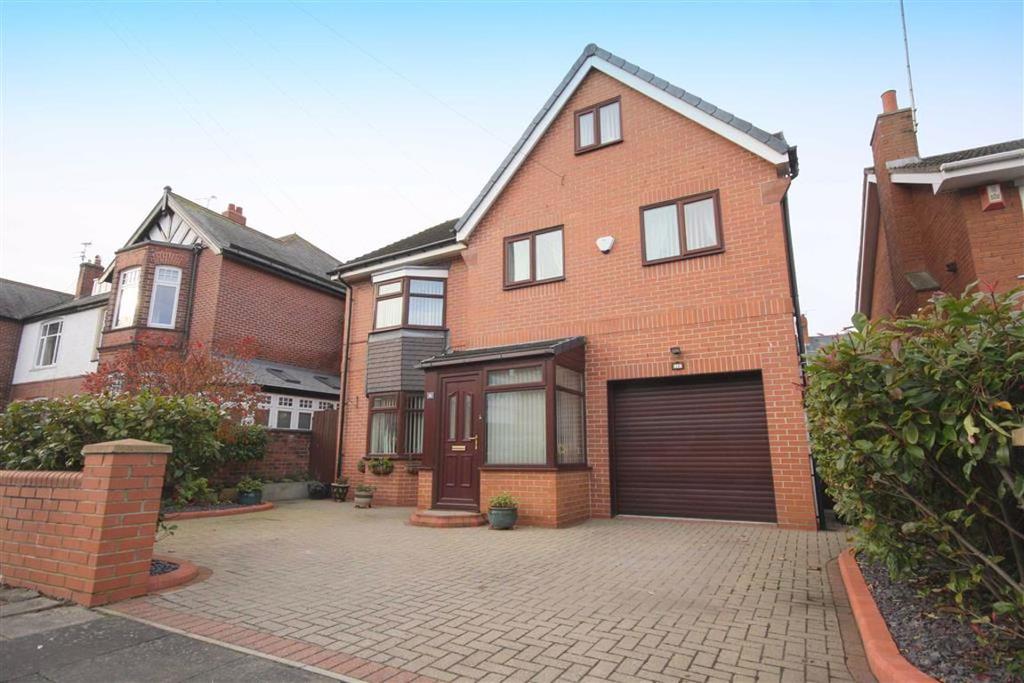 Hawthorn Gardens, Whitley Bay, Tyne And Wear, NE26 5 bed detached house