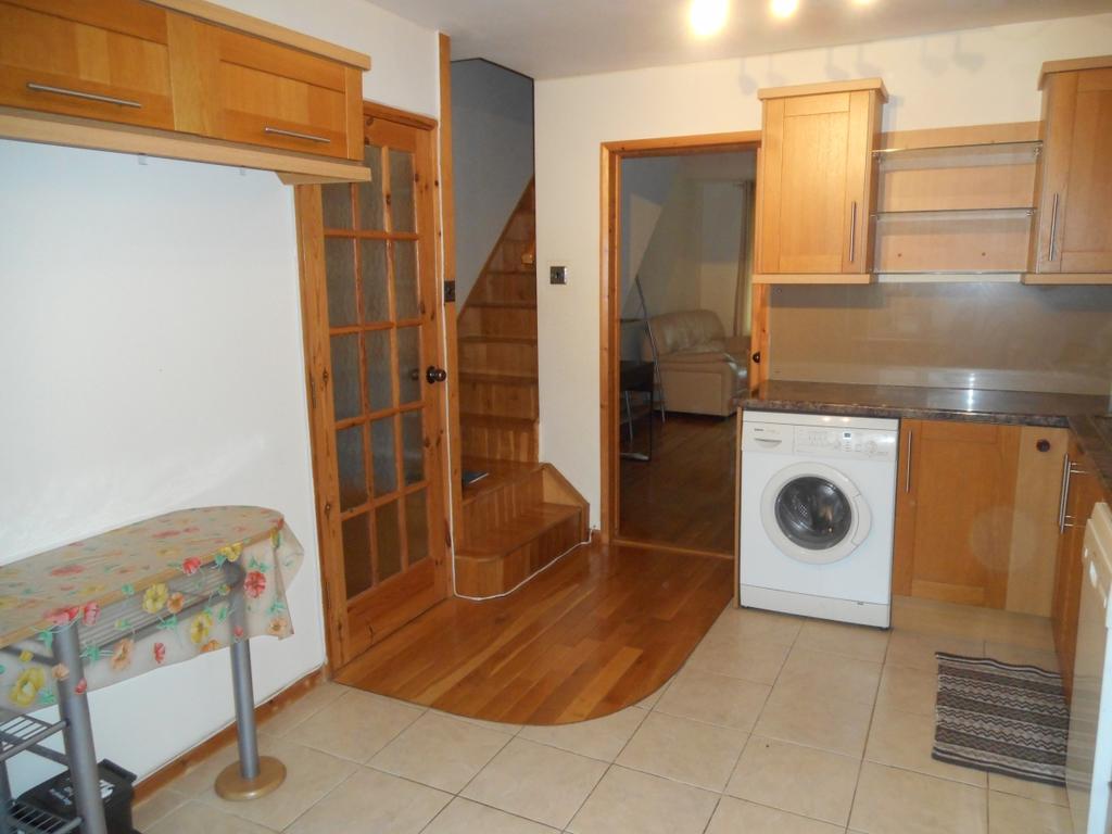 Granville Close Croydon CR0 2 bed £1,250 pcm (£288 pw)