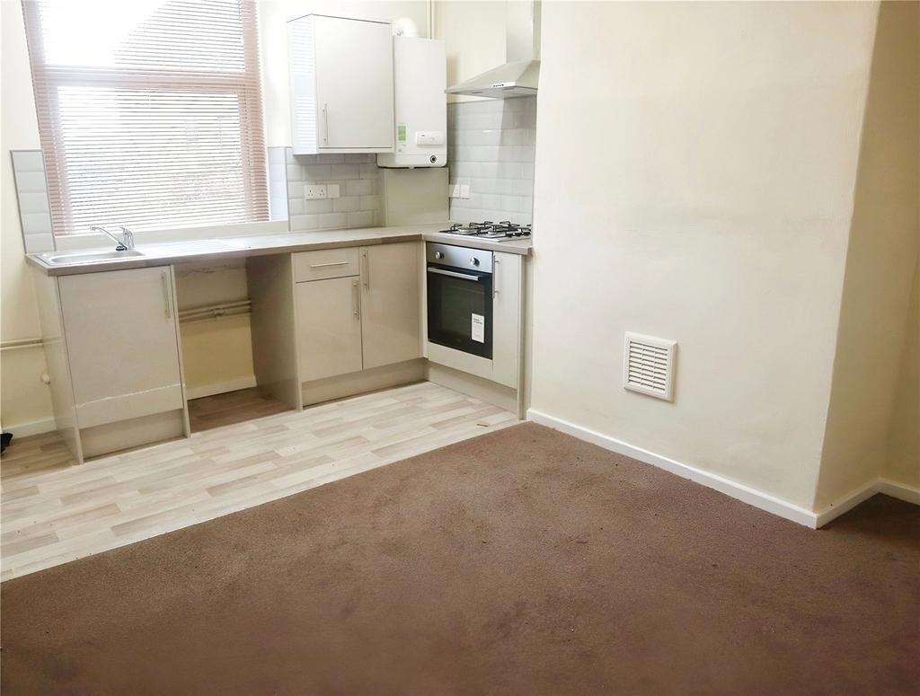 New Hey Road, Oakes, Huddersfield, HD3 1 bed end of terrace house to