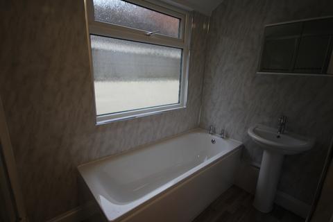 1 bedroom in a house share to rent, Field Street Avenue, Kettering, Northants, NN16