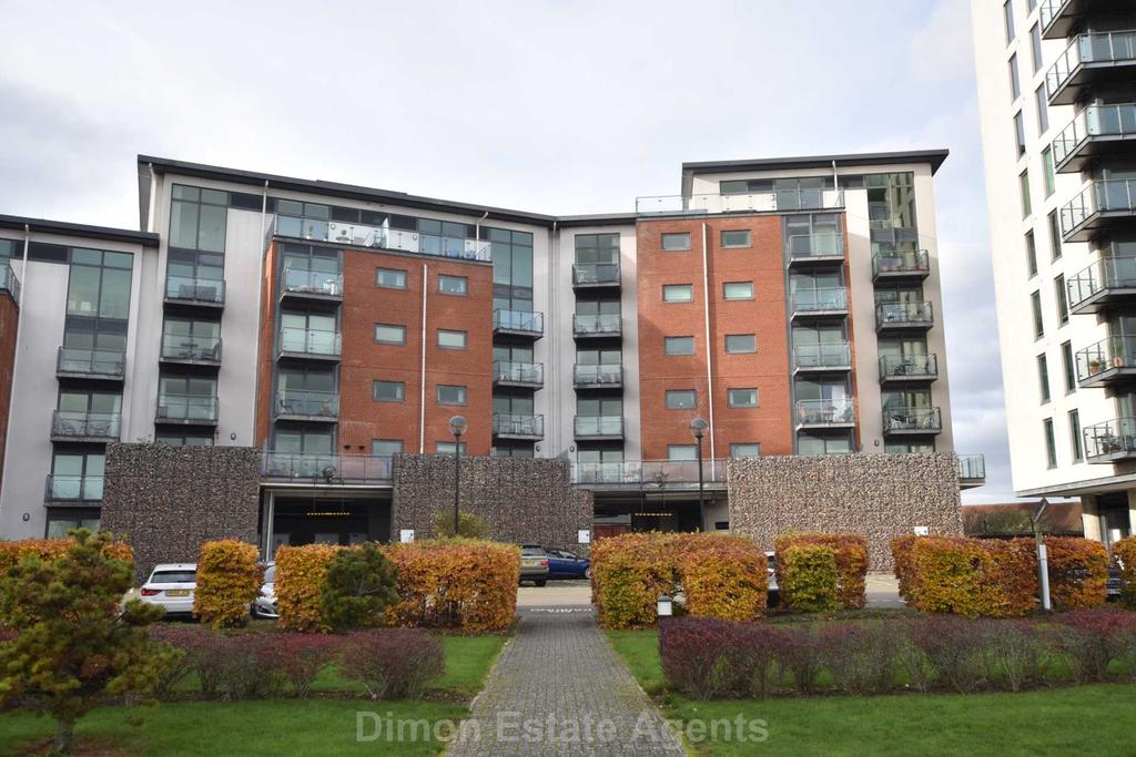 Mumby Road, Gosport 2 bed flat £240,000