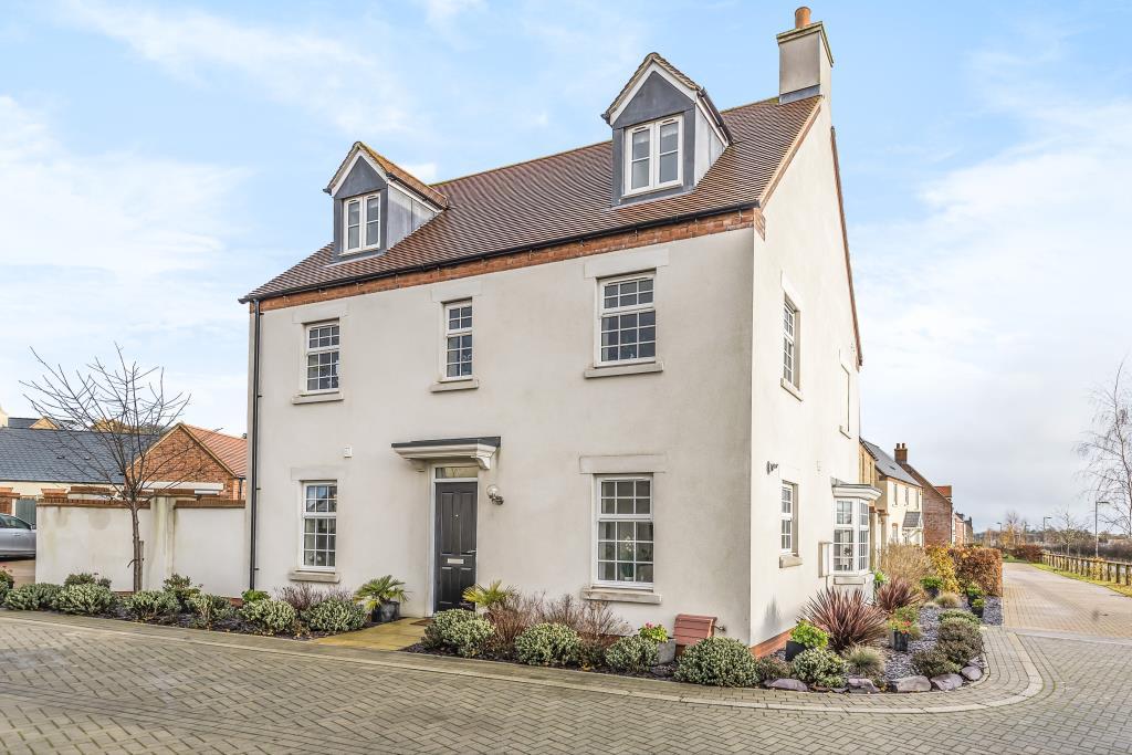 Kingsmere, Bicester, Oxfordshire, OX26 5 bed detached house £450,000