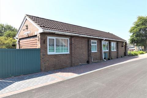 2 bedroom detached bungalow to rent, Gamekeeper, Holbeach