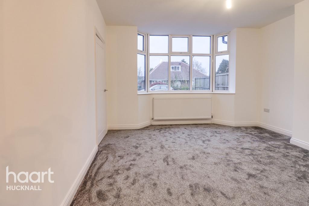 Carnarvon Grove, SuttonInAshfield 3 bed semidetached house £145,000