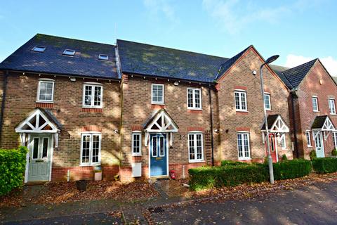 3 bedroom terraced house to rent, Ferndown