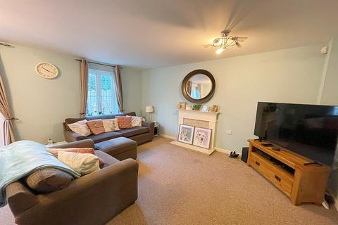 3 bedroom terraced house to rent, Ferndown