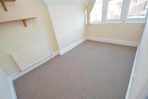 2 bedroom apartment to rent, Guildford GU1