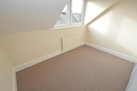 2 bedroom apartment to rent, Guildford GU1